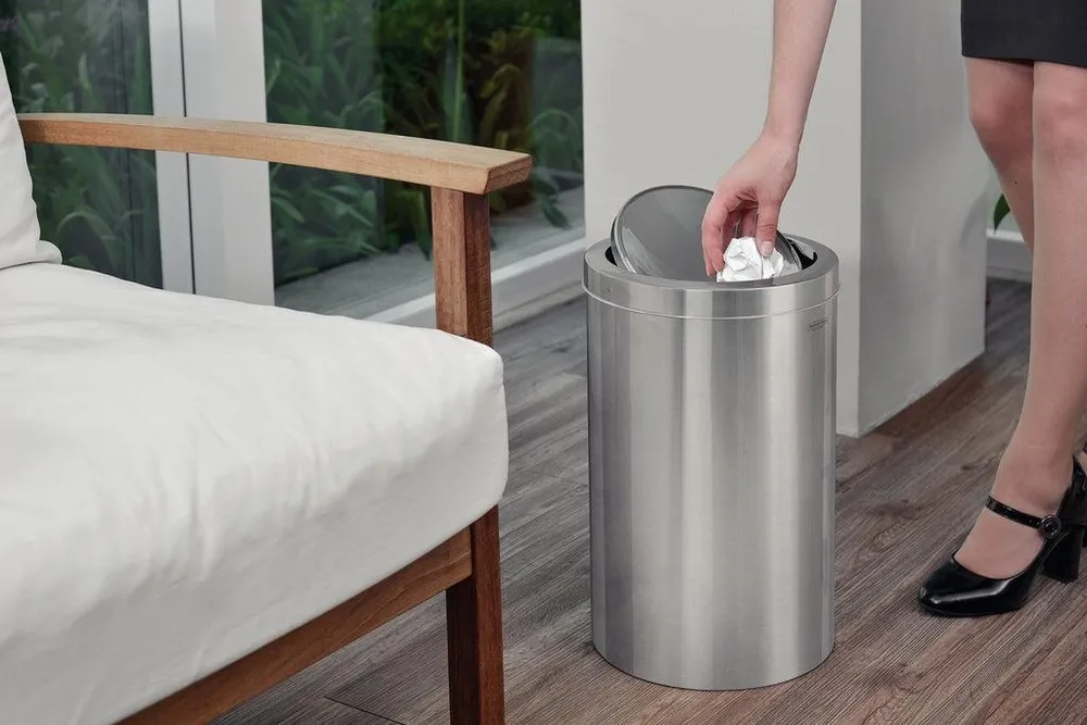 Cesto de basura Swing Tramontina de 12L | Recargables 1000 Veces |