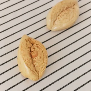 Mollete de pan réplica de cerámica esmaltada Armando Rueda