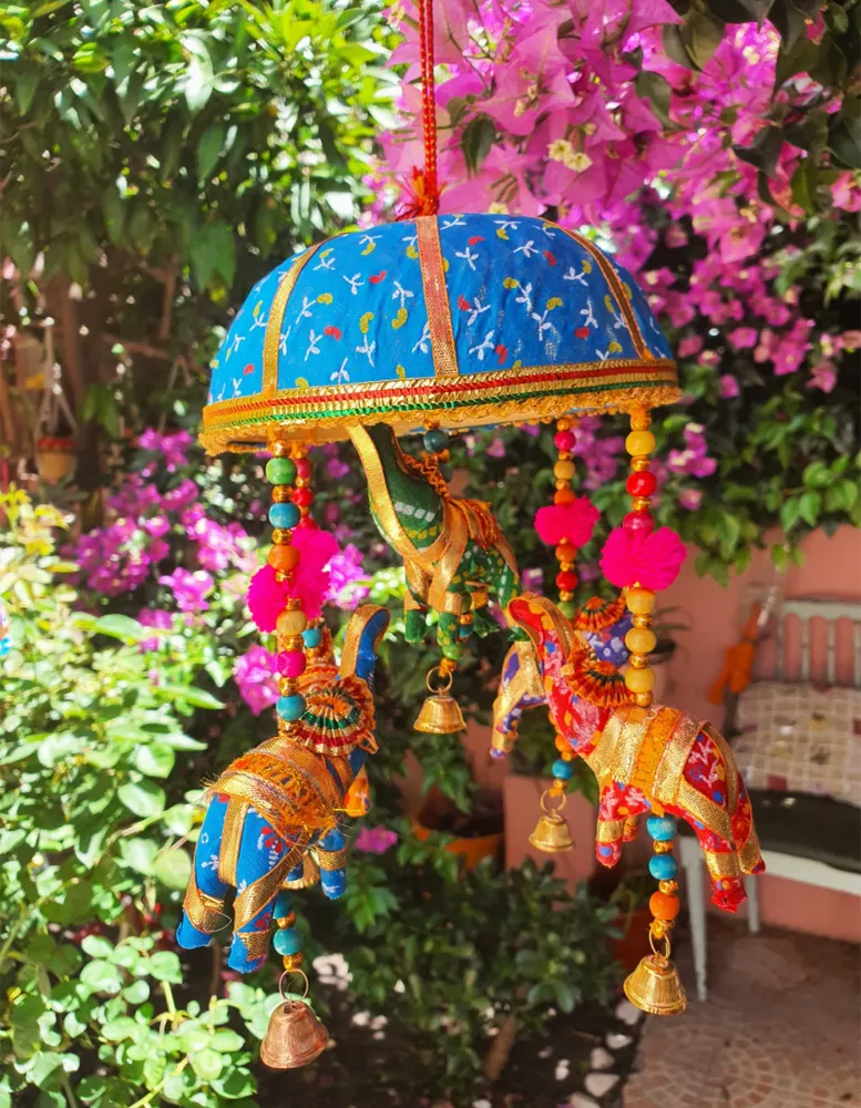 Cinco Elefantes Decorativos en Algodón Azul Arogya Earth