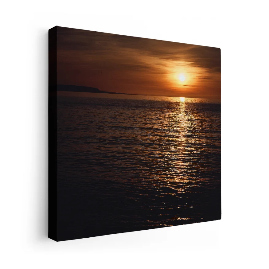 Atardecer en el mar Poster