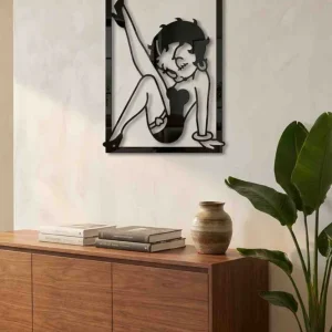 Betty Boop con la pierna levantada