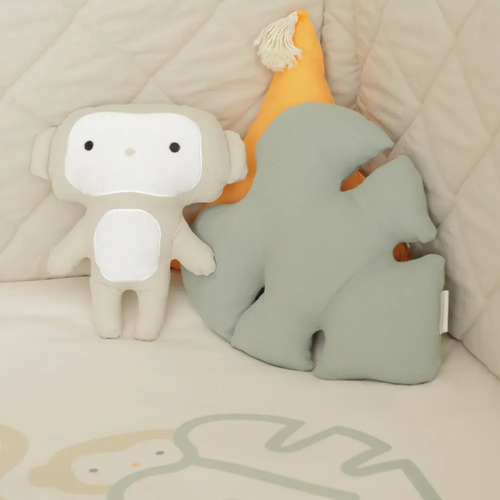 COJÍN MONKEY CAMEL new Bounjourbébé