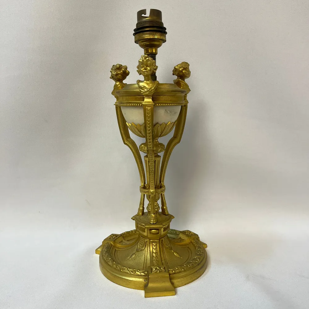 Lampara francesa de bronce y mármol mediados s.xx Bucarest Art & Antiques
