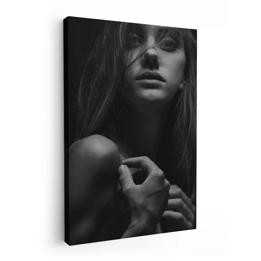 Chica 3/4 Poster