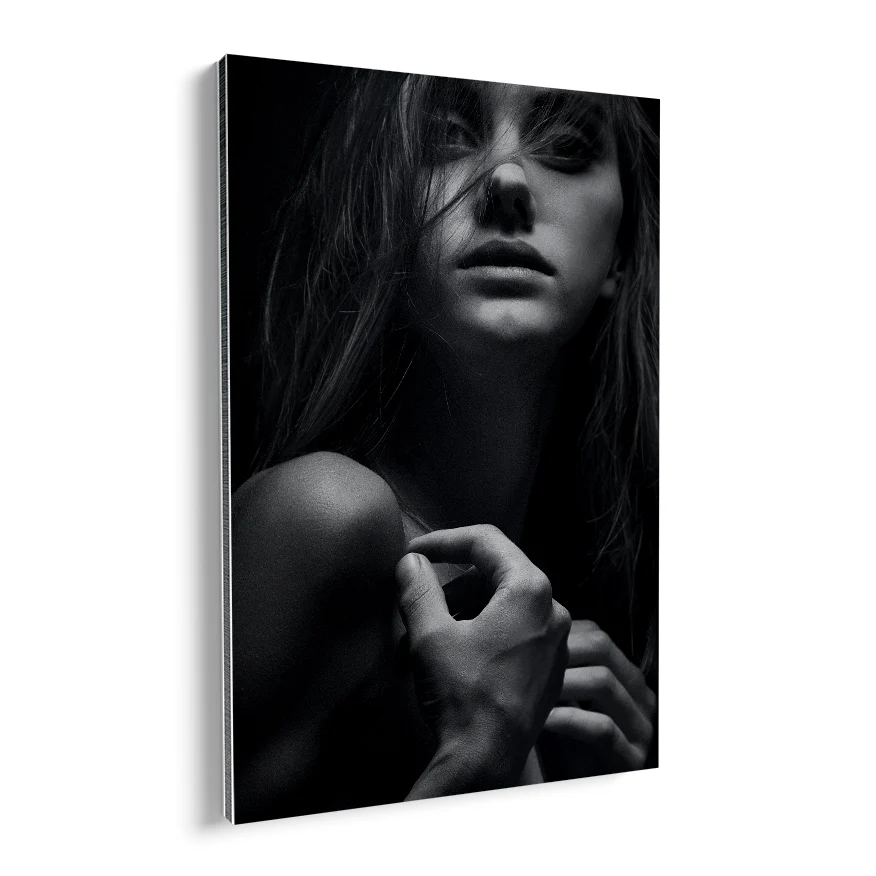 Chica 3/4 Poster