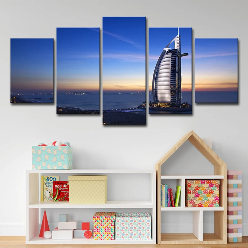 Landmark Wall Art Decor Room Burj Al Arab Hotel at Sunset Lienzo en azul, varias piezas Azul Clearhalo