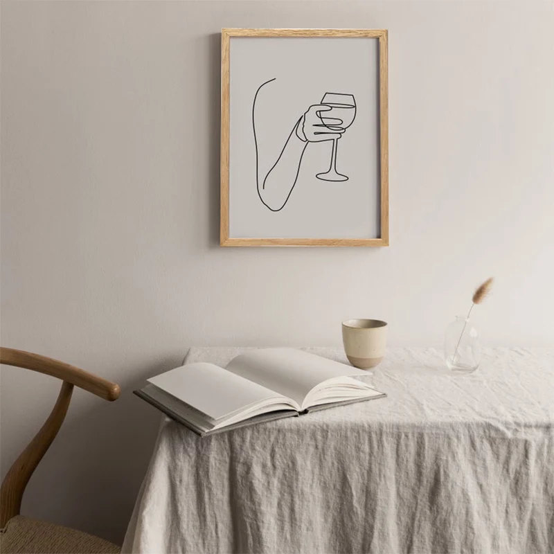 Lienzo blanco con estampado de arte minimalista, mano con copa de vino, dibujo lineal, decoración de pared Blanco Clearhalo