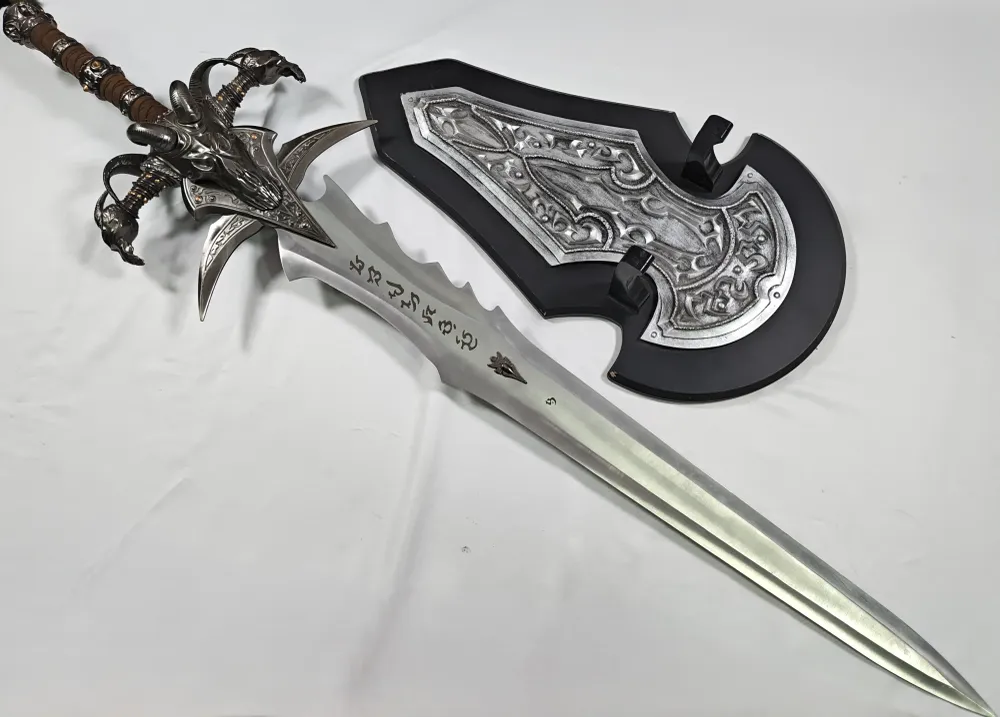 Frostmourne - hoja rayada y manchada, soporte dañado Coleccionables Epic Forge