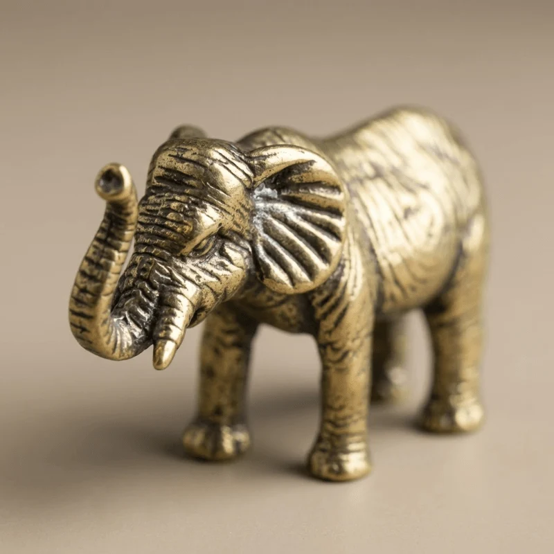 BRASSLINE - Elefante exclusivo hecho mano en latón para acentos decorativos Cozey Maison