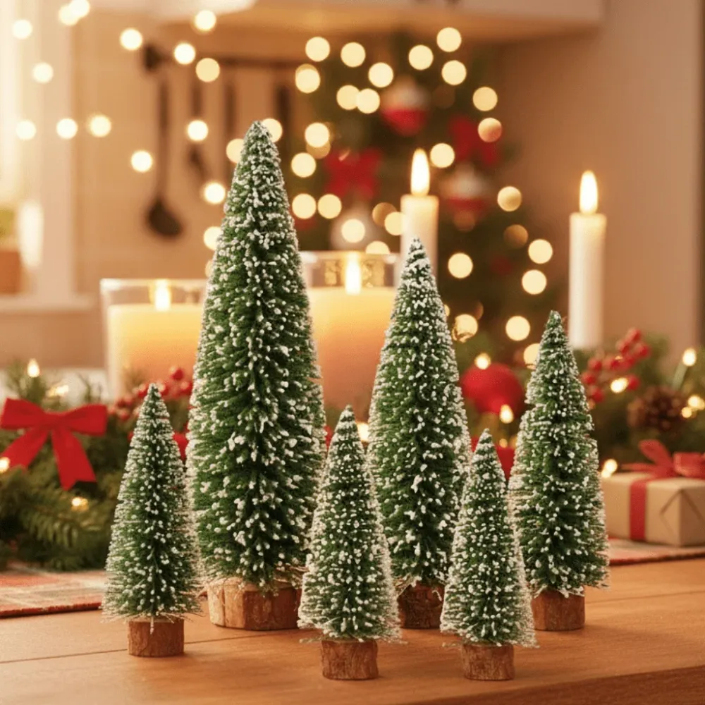 CEPILLO SNOWPINE – Set de mini abetos aterciopelados (5 piezas) para decoración navideñ Cozey Maison