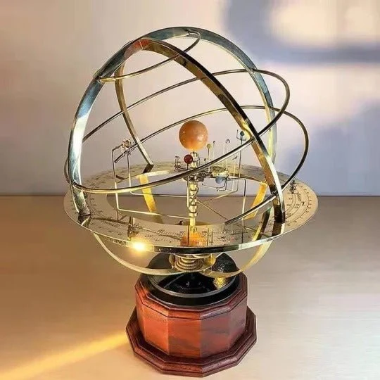 NINEORBIT – Expositor del sistema solar de latón con 5 planetas fabricados con precisión Cozey Maison