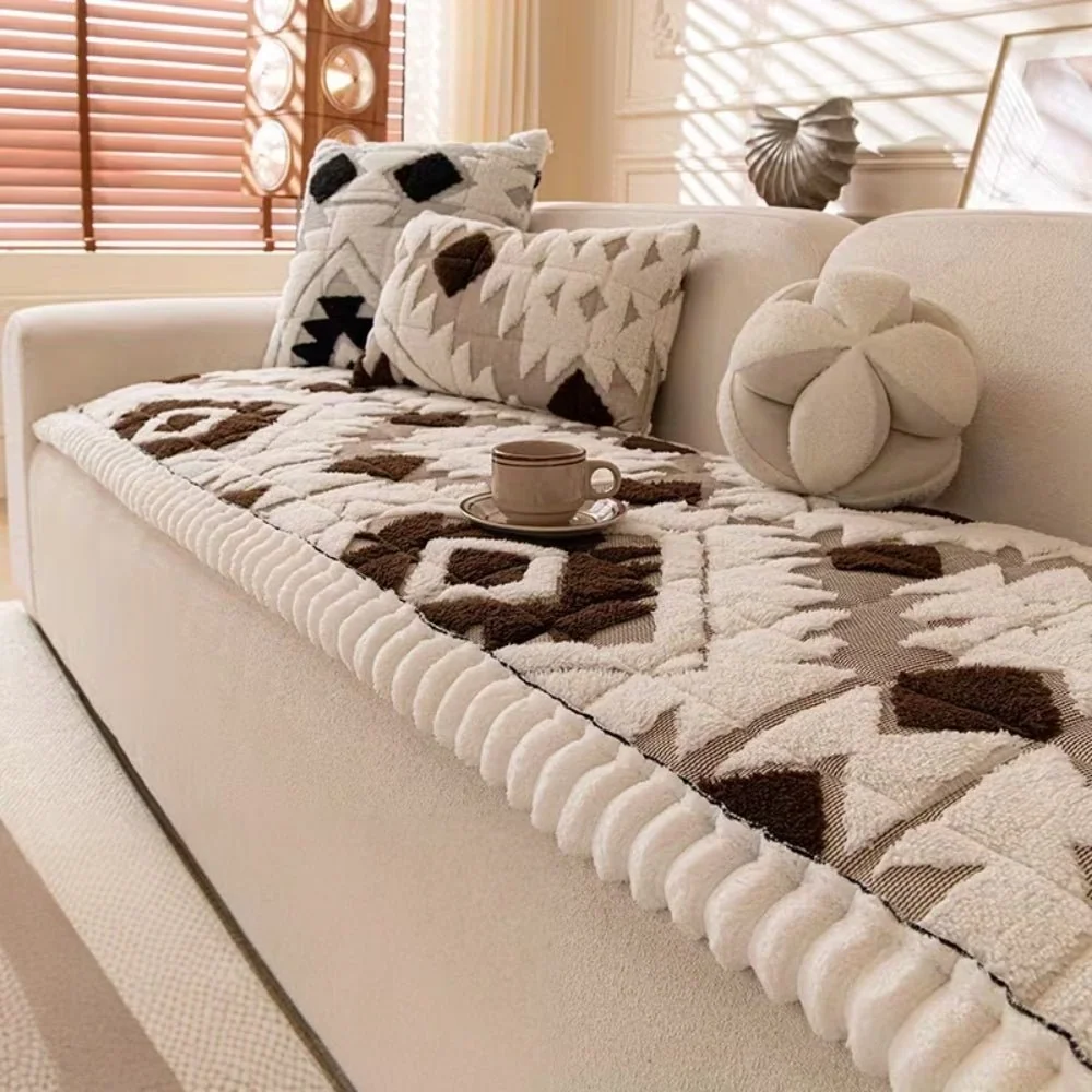 RESTORA – Funda de sofá de invierno acolchada y mullida para un asiento cálido y seguro Cozey Maison