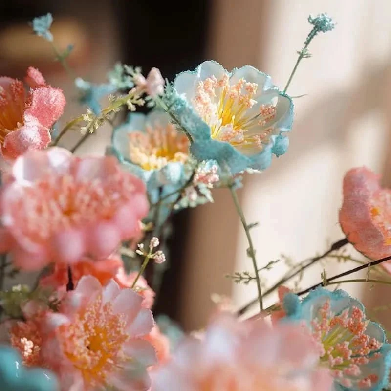 RHODOLUX – Ramo de rododendro de flores de seda con jarrón para interiores elegantes Cozey Maison