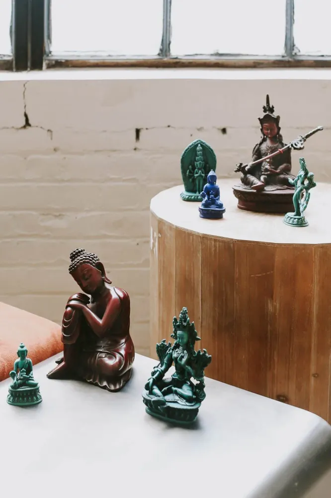 Estatua de Buda en reposo Craft Culture/AA Handicrafts