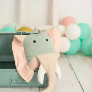 Manta de viaje y cojín 2 en 1 - Elefante Crochetts - Fabricado en Europa
