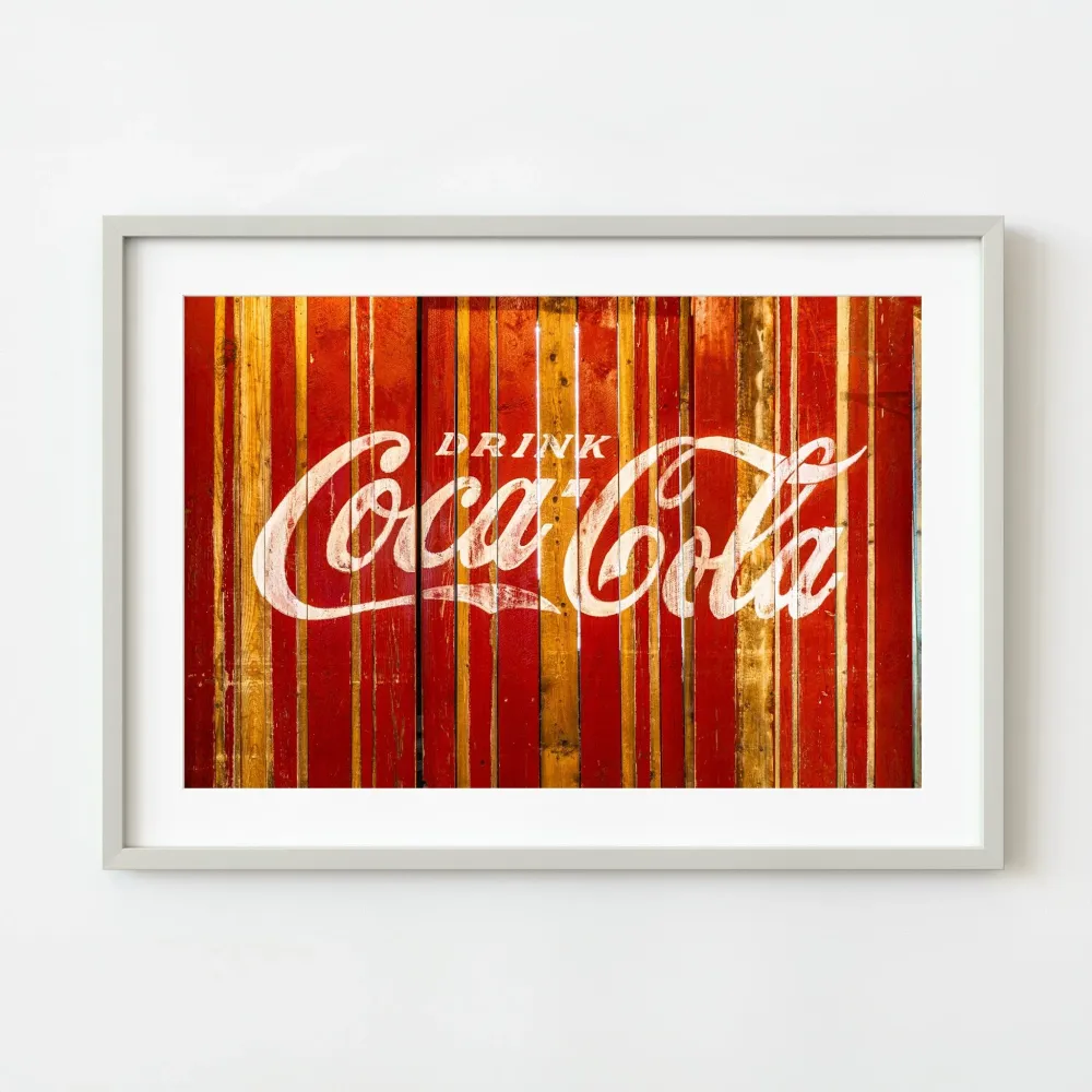 Coca Cola pintada en una pared de tablones de madera | Edición limitada de 10 Dan Kosmayer Photography