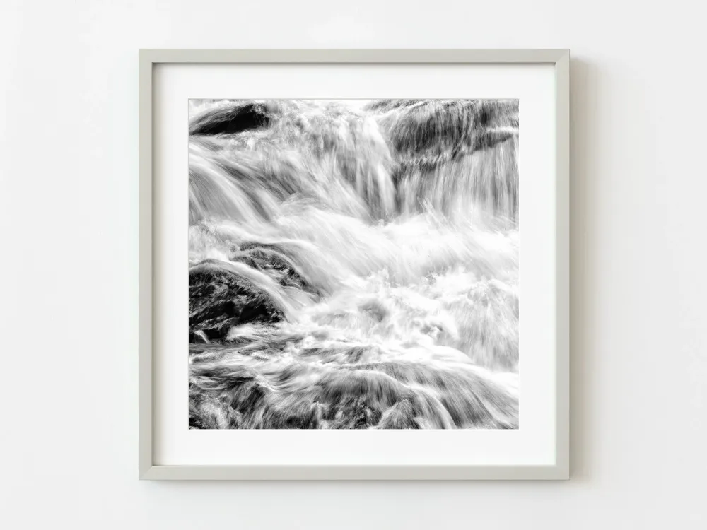El detalle de la cascada Haliburton revela una enigmática belleza abstracta | Edición limitada de 10 Dan Kosmayer Photography