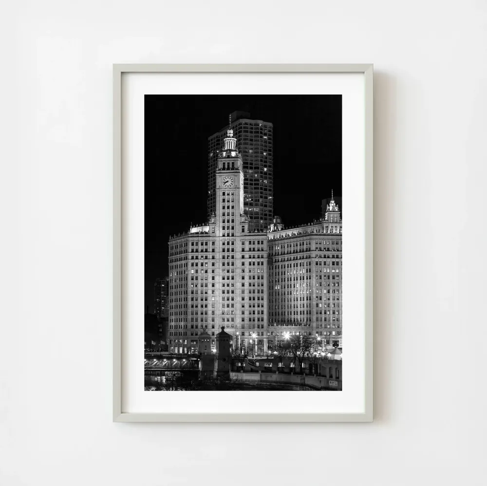 Estados Unidos Illinois Chicago Edificio Wrigley Torre del Reloj Noche Arquitectura en blanco y negro Ciudad Hito urbano |...
