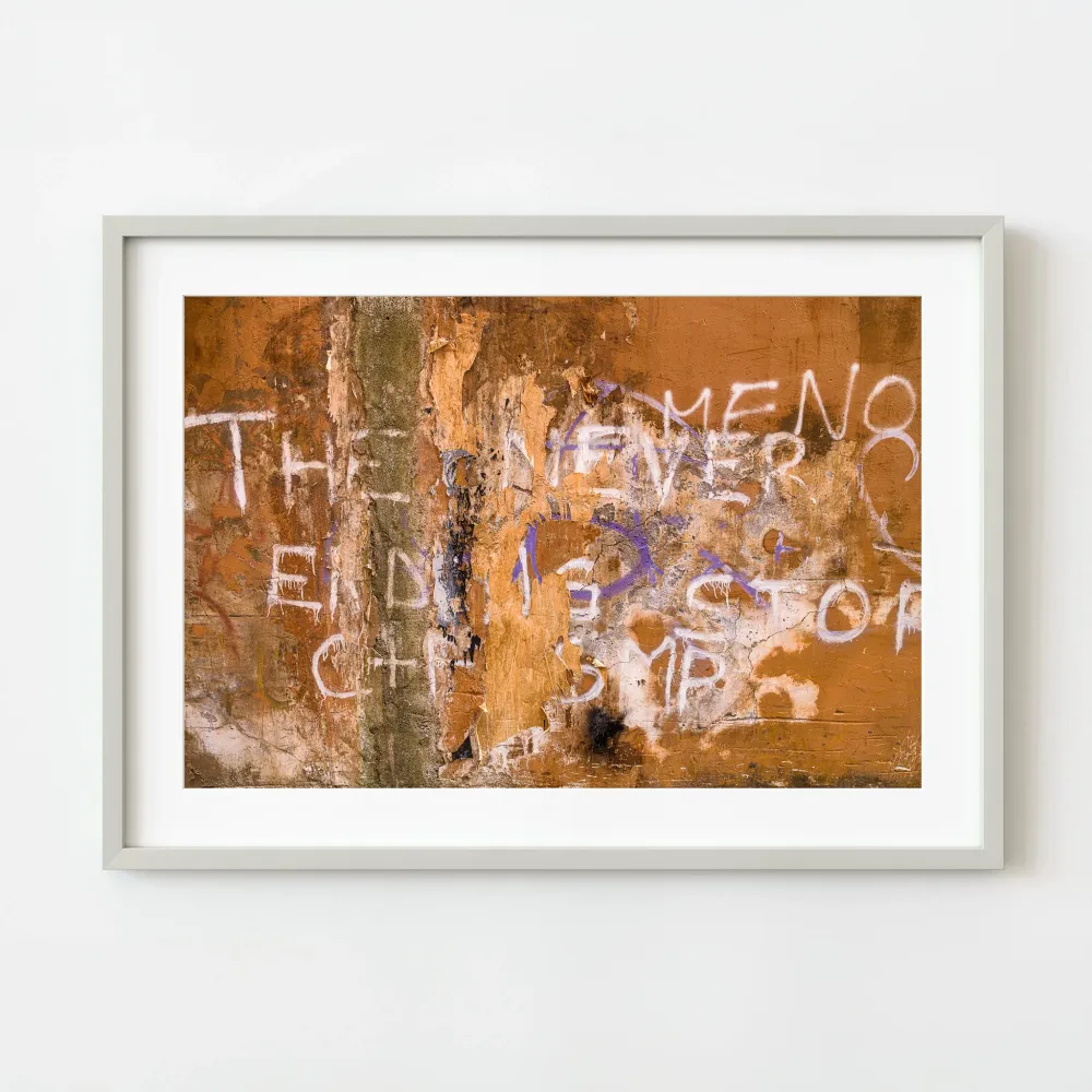 Graffiti en la pared envejecido en Roma Italia | Edición limitada de 10 Dan Kosmayer Photography