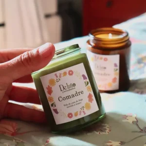Vela natural Comadre Delirio y otras plantas