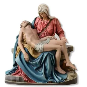 Estatua de la "Piedad" de Miguel Ángel Madera Demetz