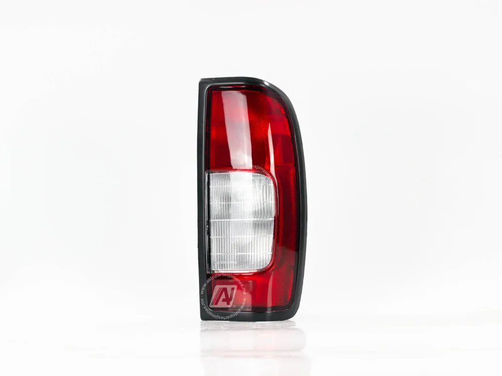 CALAVERA NISSAN FRONTIER 98-00 BLANCO DER DEPO REF 017-2307-10