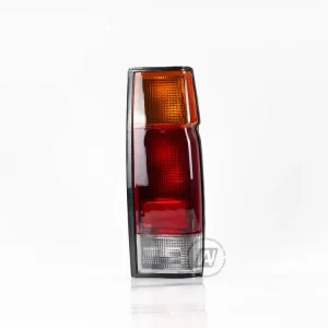 CALAVERA NISSAN PICK UP D21 94-01 AMBAR ROJO BLANCO DER DEPO REF 017-2305-00 327-R