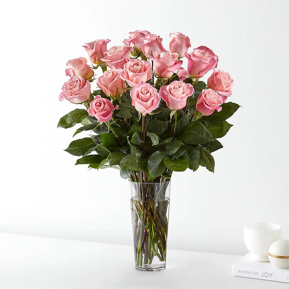 Ramo de rosas de tallo largo de color rosa Deux Gars Des Fleurs