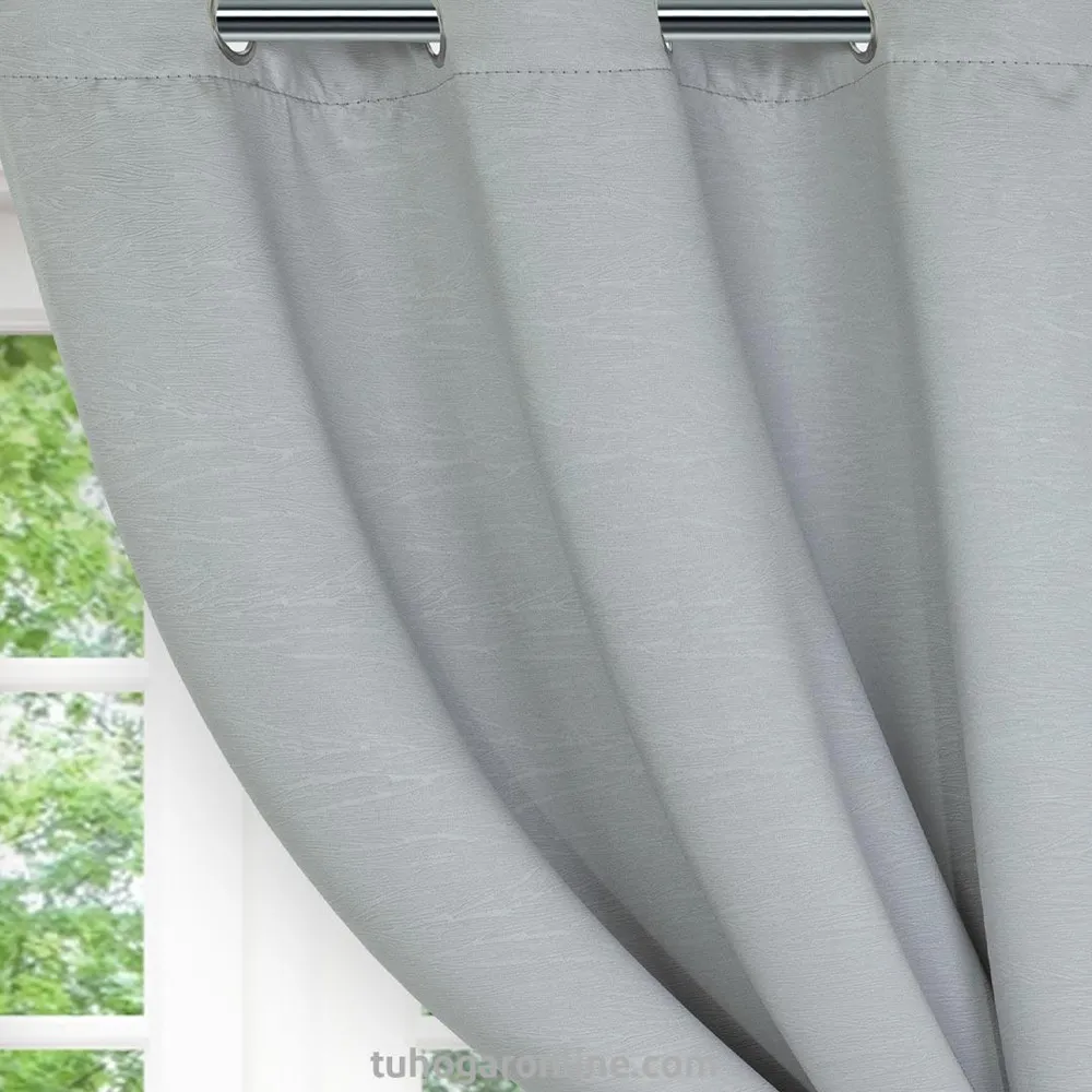 Cortina Black Out Anti-Luz Baltica Plateada Aislantes eleganthome