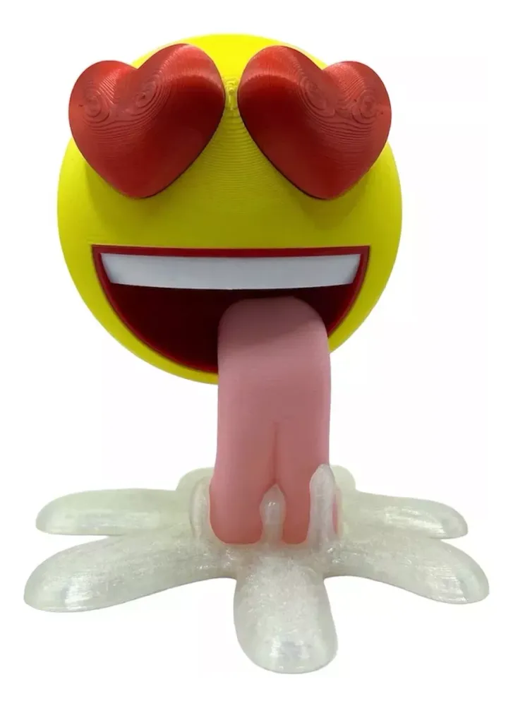 Emoji Enamorado Decorativo Energia 3D