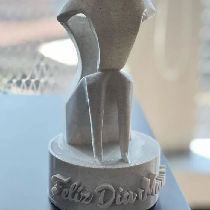 Escultura Dí de la Madre Energia 3D
