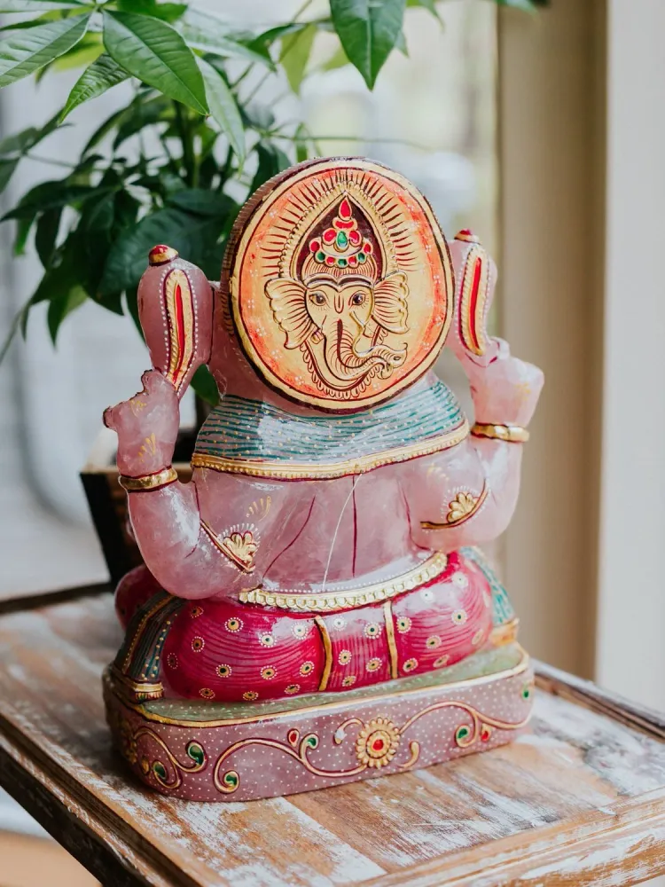 Estatua de elefante Ganesh de cuarzo rosa