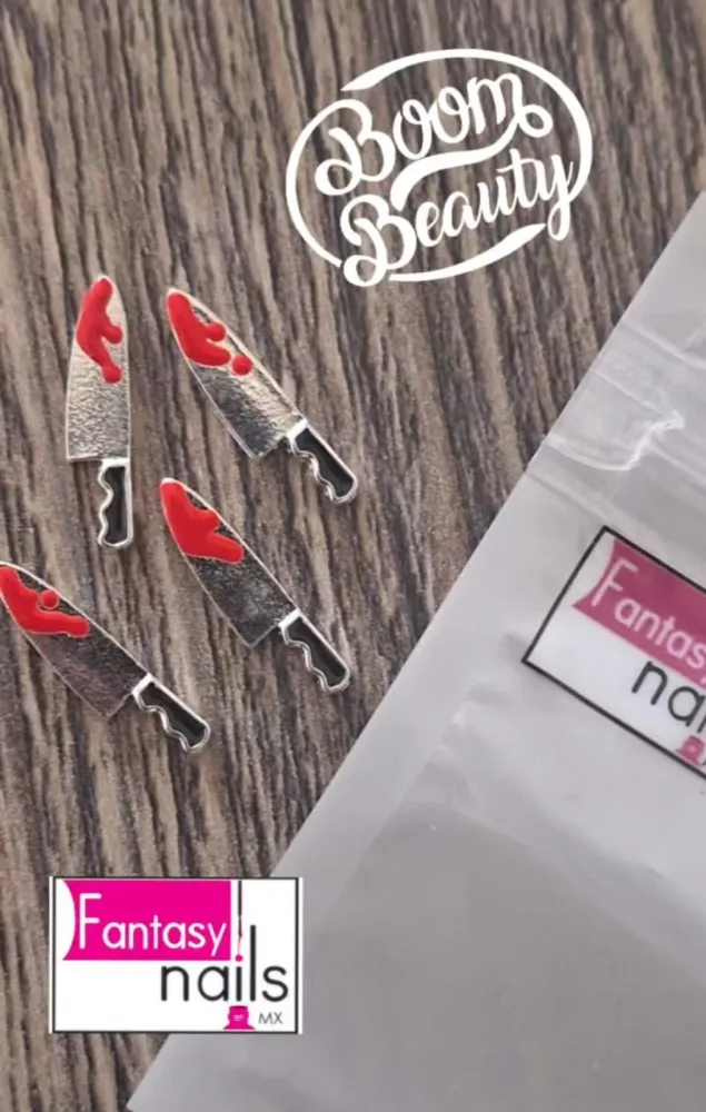 Dijes - Cuchillos 4pz FANTASY NAILS