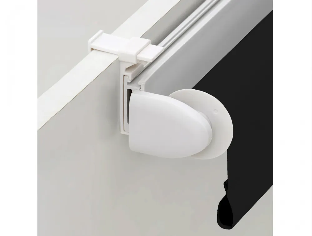 Estor Enrollable EASYZEUS NEGRO 57x180cm Firstline España