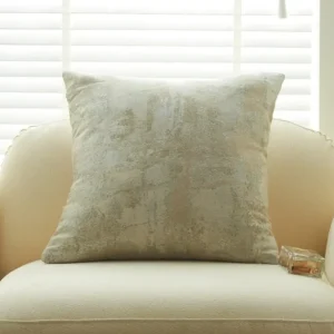 Cojín beige con tejido texturizado, 45x45 cm, CASA FLORENCE