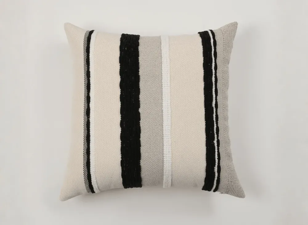 Cojín NEXUS texturizado negro y blanco roto 45x45 cm FLORENCE