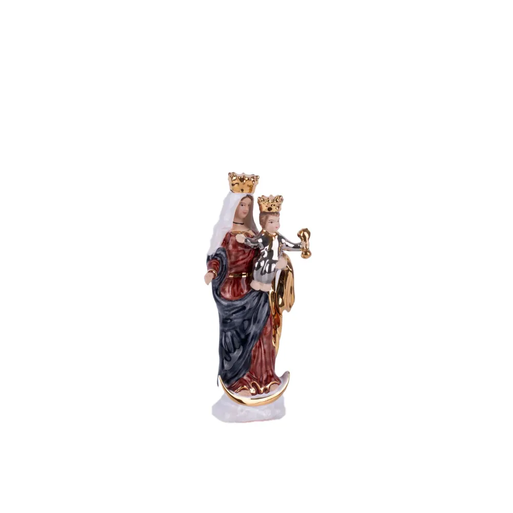 Estatua de cerámica de Nuestra Señora de la Victoria. Galleria Mariana