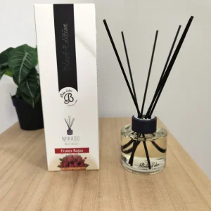 FRUTOS ROJOS Mikado- BLACK EDITION (125ml) Gotas de Magia