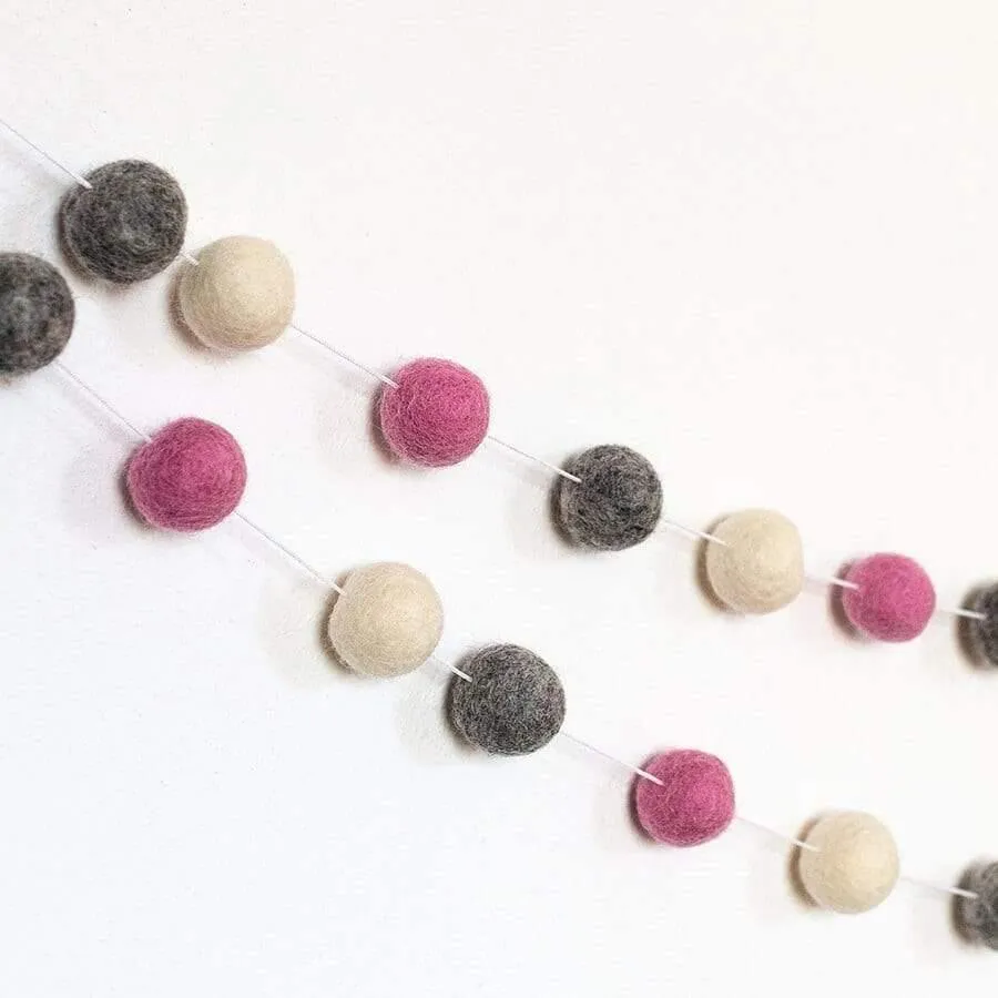 Guirnalda Bolitas Rosa y Gris