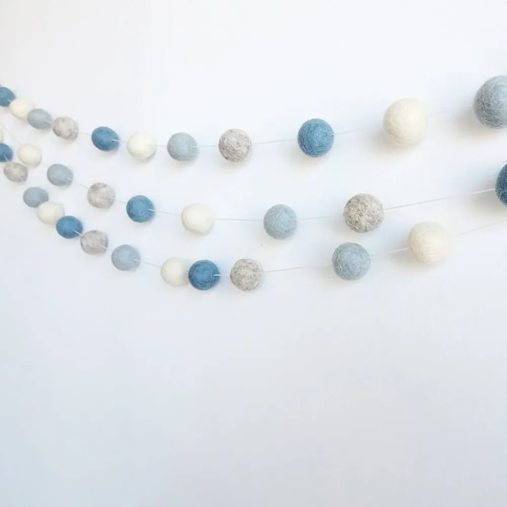 Guirnaldas de Bolitas Azul Gris bebé