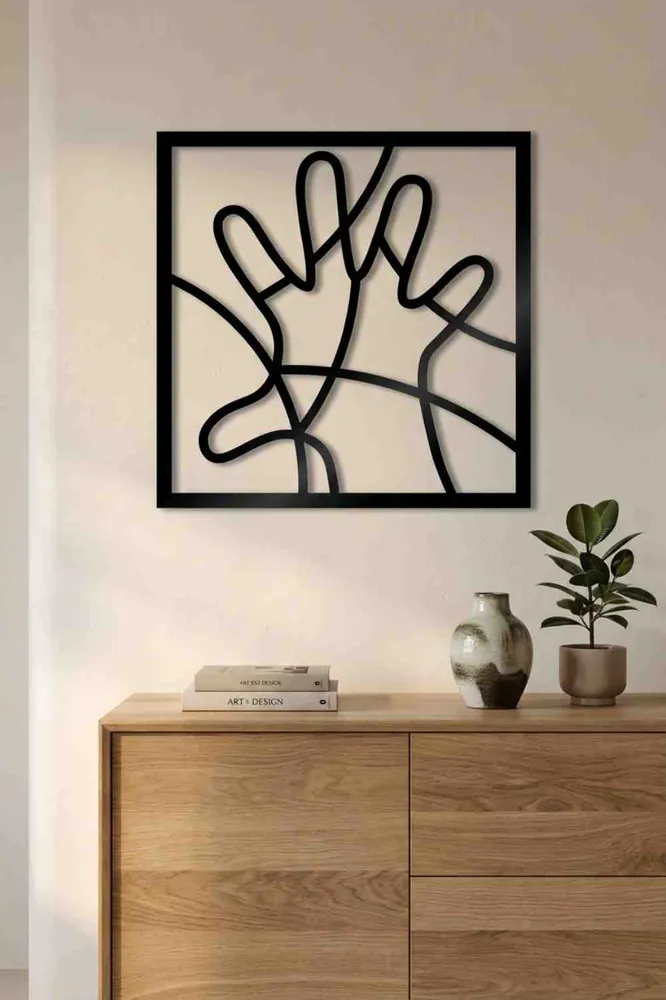 Hand - Romero Brito