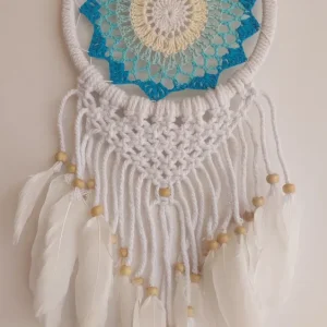 Atrapasueños Blanco Macrame y Plumas (azul y celeste) Holistic Concept Mx