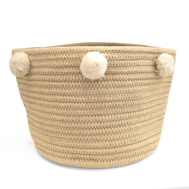 CANASTA TEXTIL PARA DECORACION CON POM POM KENNEDY HOME COL.