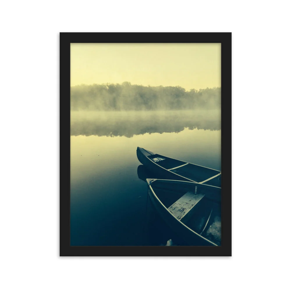 Barcos en la niebla - Póster en marco Negro Kuratoren von artlia