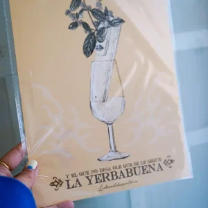 Lámina La Yerbabuena La chica de las pinturas