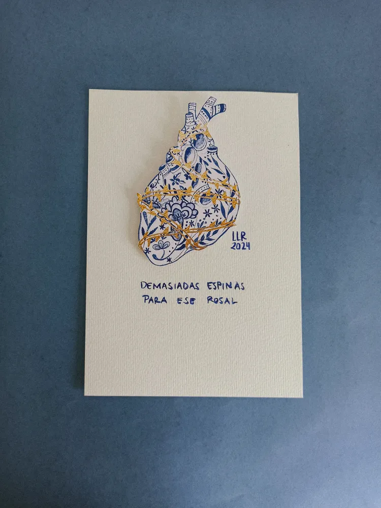 Lámina Demasiadas espinas para ese rosal - Corazón relieve Lola Lobato LLR