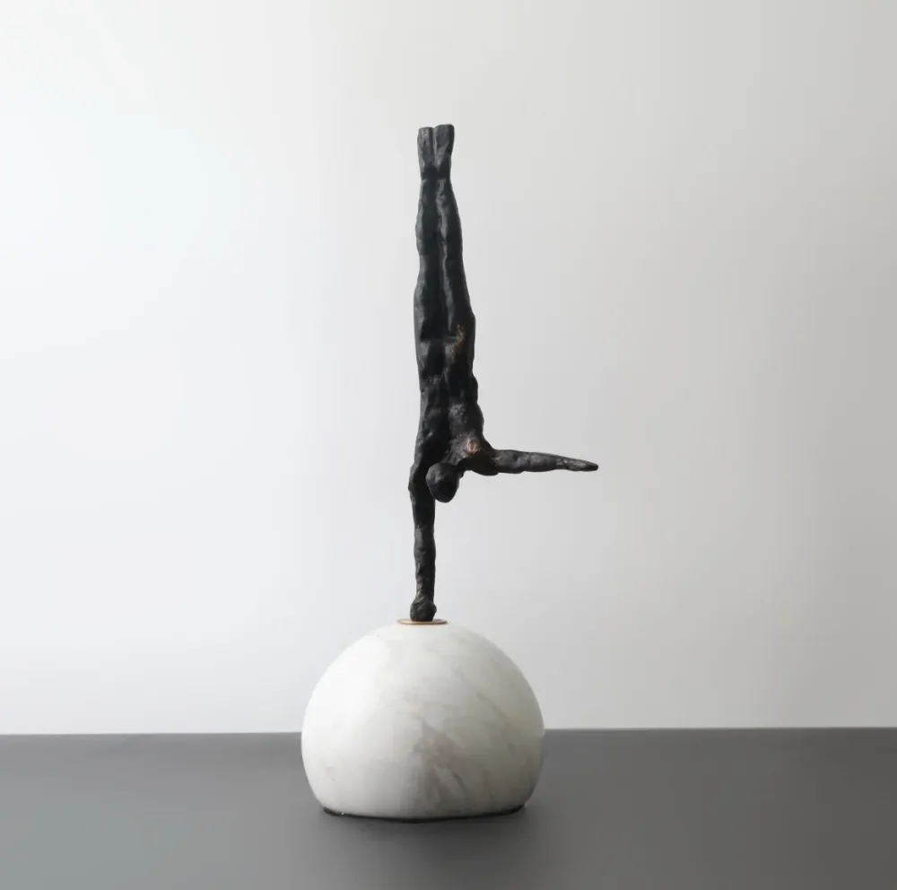 ESCULTURA BRONCE 15*12*34CM LUXURY LIVING