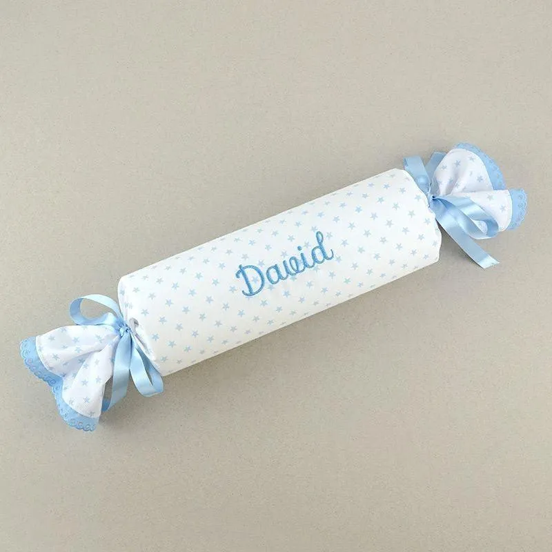 Cojín Caramelo Antivuelco Personalizado Bebé Mi Pipo Estrellas Celeste