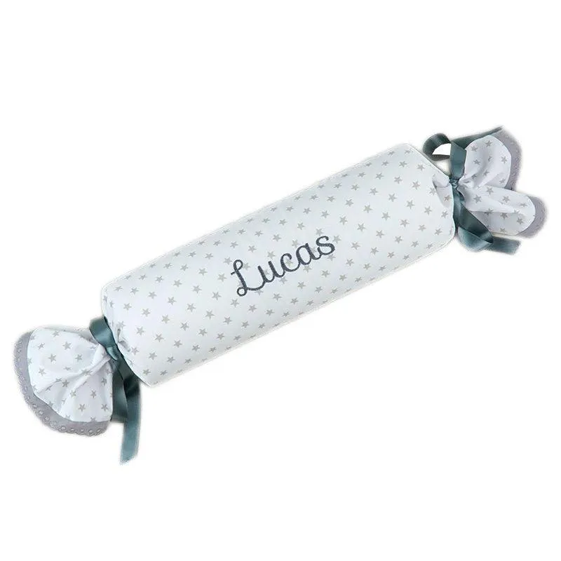 Cojín Caramelo Antivuelco Personalizado Bebé Mi Pipo Estrellas Gris