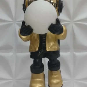 ASTRONAUTA DORADO CON BASE LUNAR, LUNA LED DE COLORES Y BOCINA BLUETOOTH Mi tienda